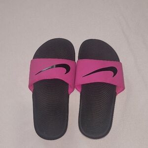 Nike Black and Pink Slides.Size 12 Childrens  .Used Condition